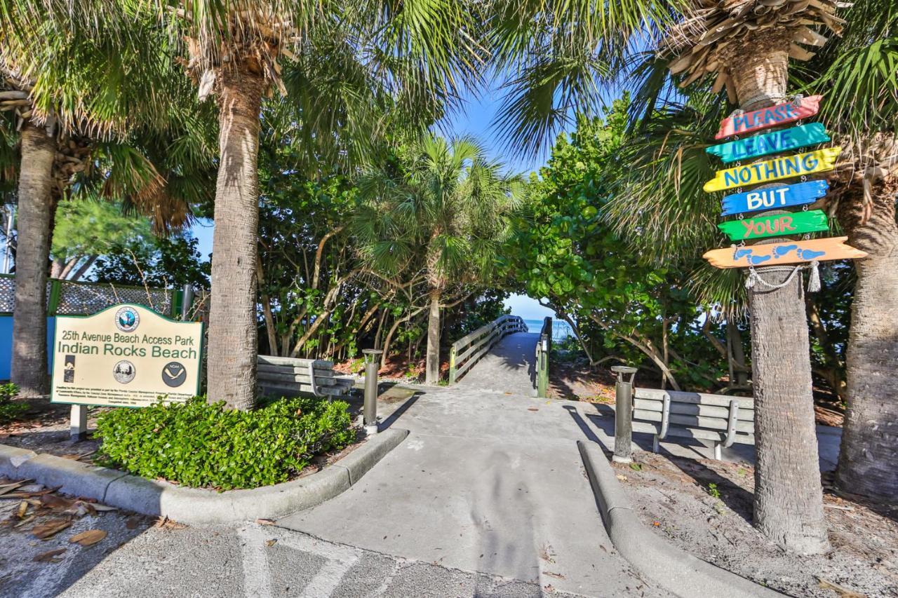 100 Steps To Beautiful Indian Rocks Beach, Oceanside, 2 Bedroom Updated Condo Clearwater Beach Exterior foto